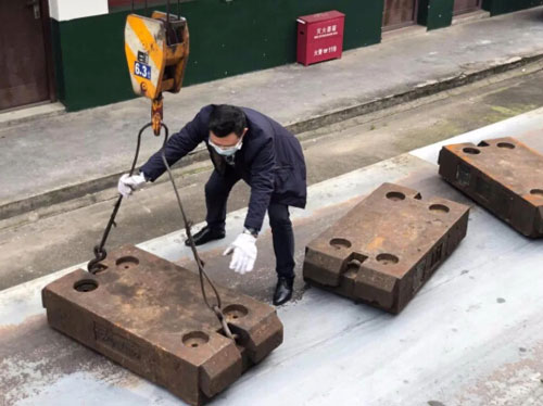 黃圩鎮(zhèn)在全鎮(zhèn)范圍內(nèi)對(duì)在營業(yè)地磅開展專項(xiàng)檢查